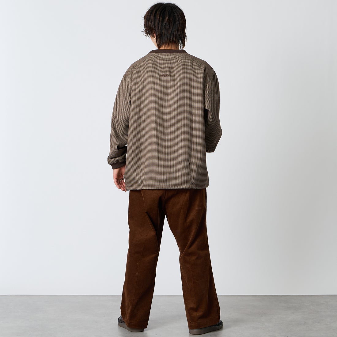 Dickies [ディッキーズ] 別注 コーデュロイグランパパンツ [263M401IN01-JF] BROWN &&モデル身長：177cm 着用サイズ：L&&
