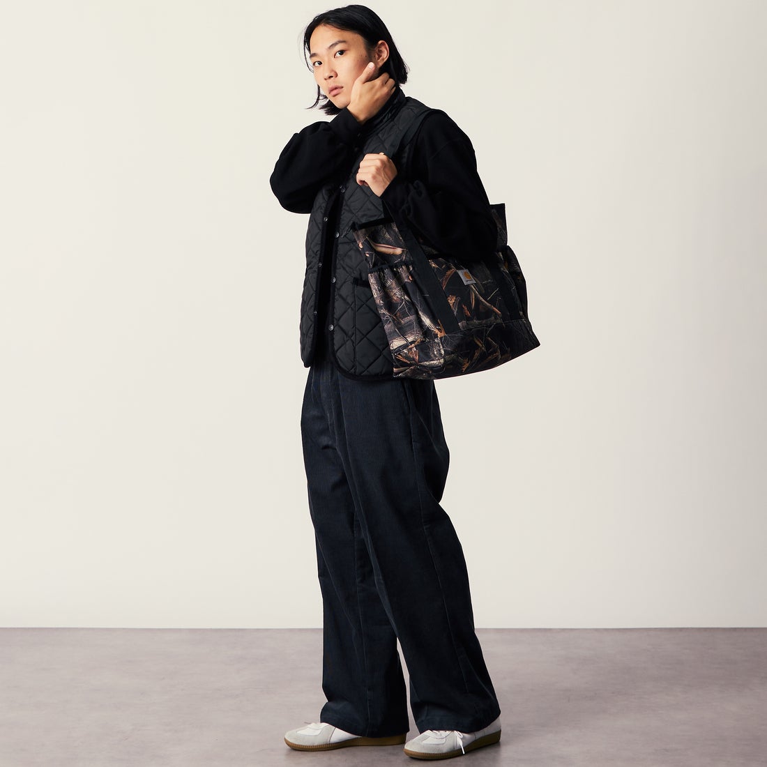 Dickies [ディッキーズ] 別注 コーデュロイグランパパンツ [263M401IN01-JF] GREY &&モデル身長：175cm 着用サイズ：L&&