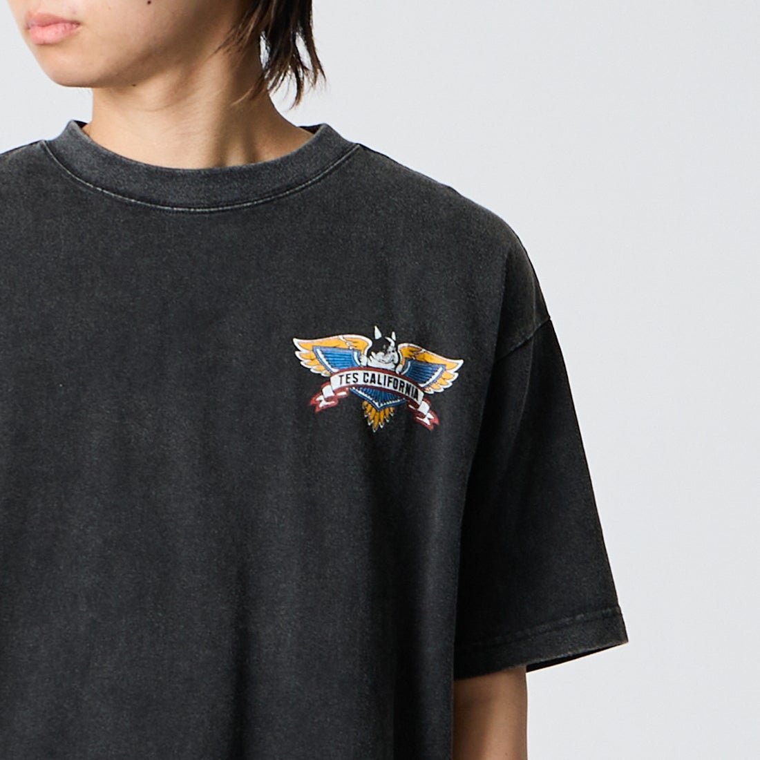 The Endless Summer [エンドレスサマー] ヴィンテージバイカー ビッグシルエットTシャツ [G-26574314] 01 BLACK &&モデル身長：177cm 着用サイズ：M&&