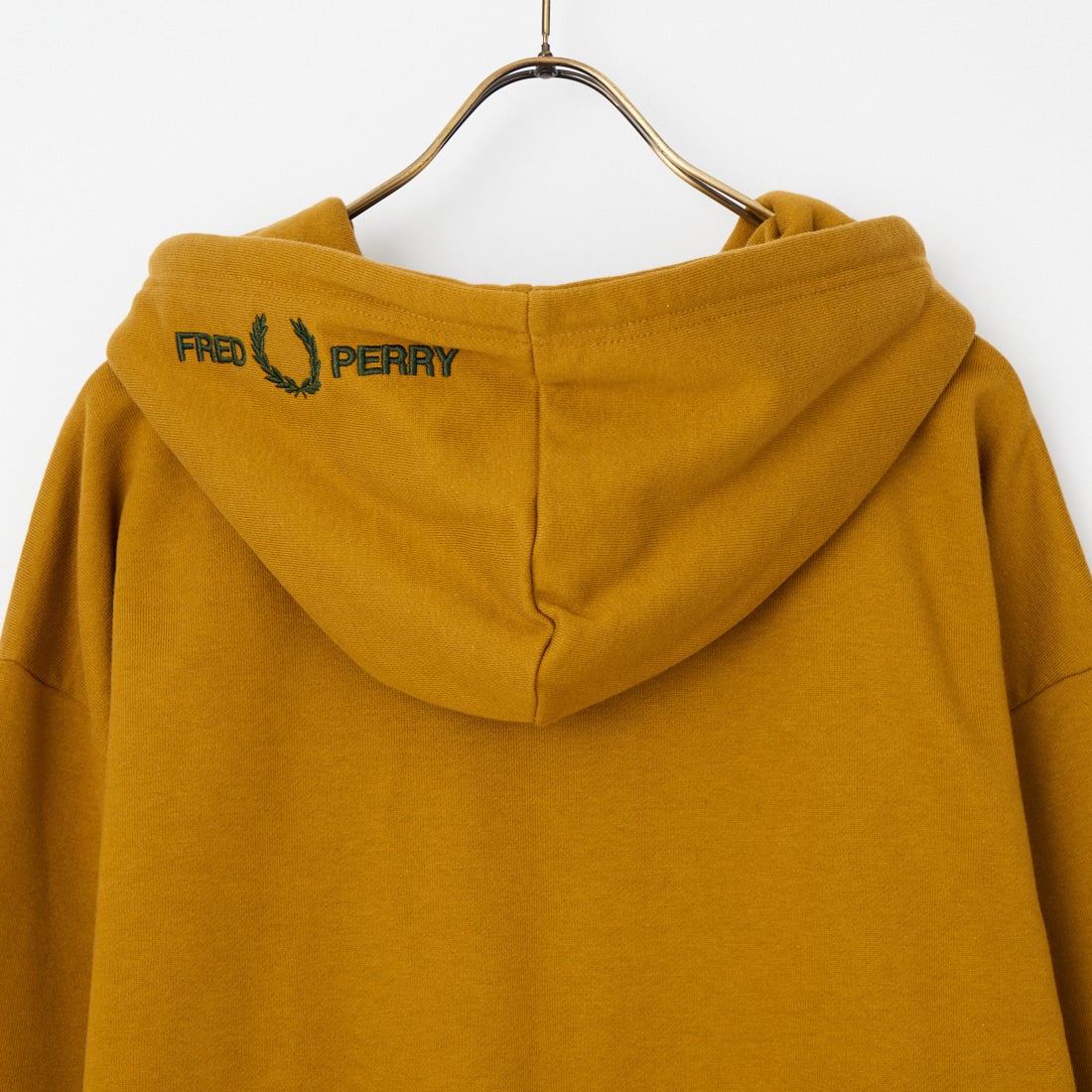 FRED PERRY [フレッドペリー] 別注 フードロゴ刺繍スウェットジップパーカー [FPM-26A-011JF] DARK CARAM