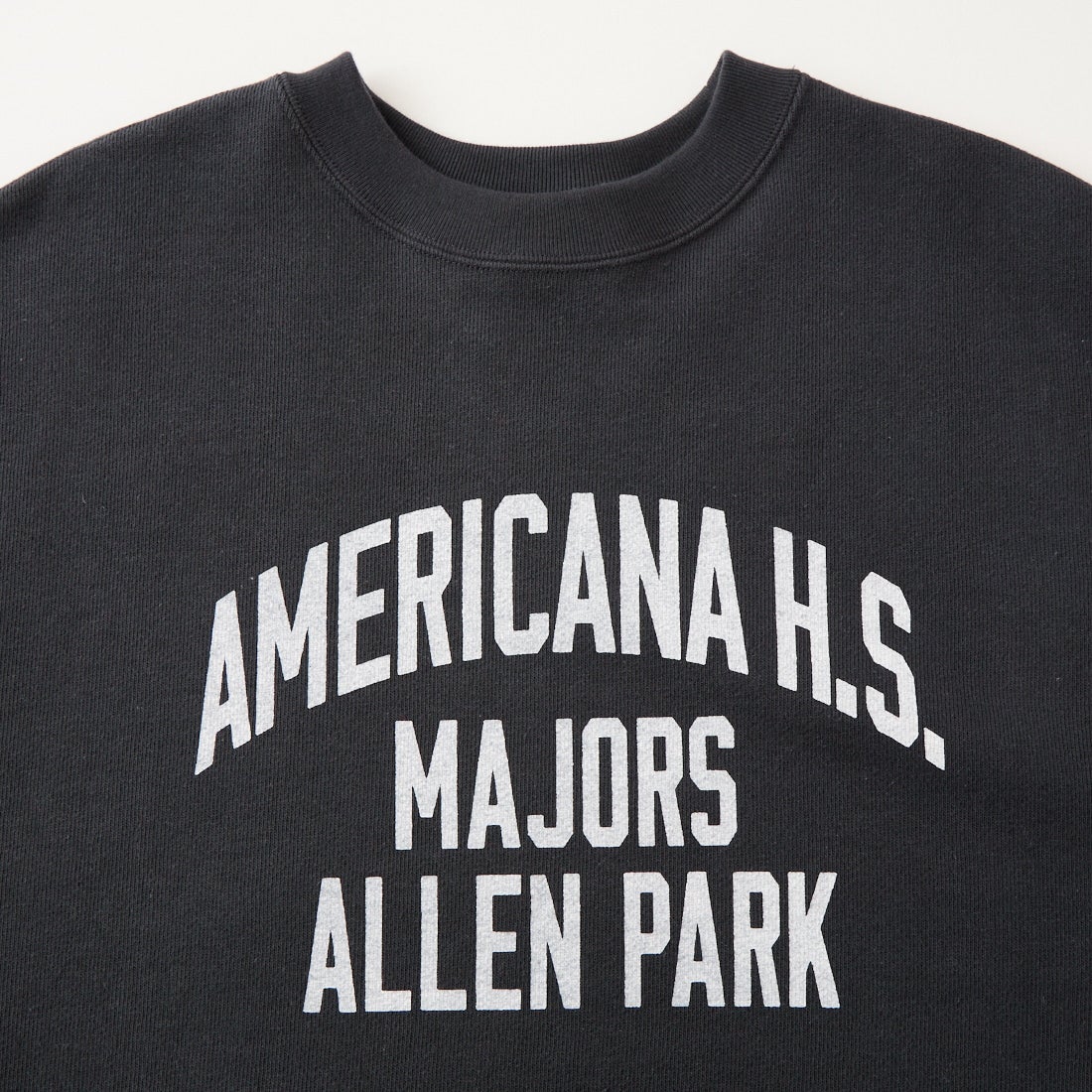 Americana × JEANS FACTORY [アメリカーナ × ジーンズファクトリー] 別注 カレッジロゴプリント カットオフスウェット [ASO-899-1-JF] ｽﾐｸﾛ