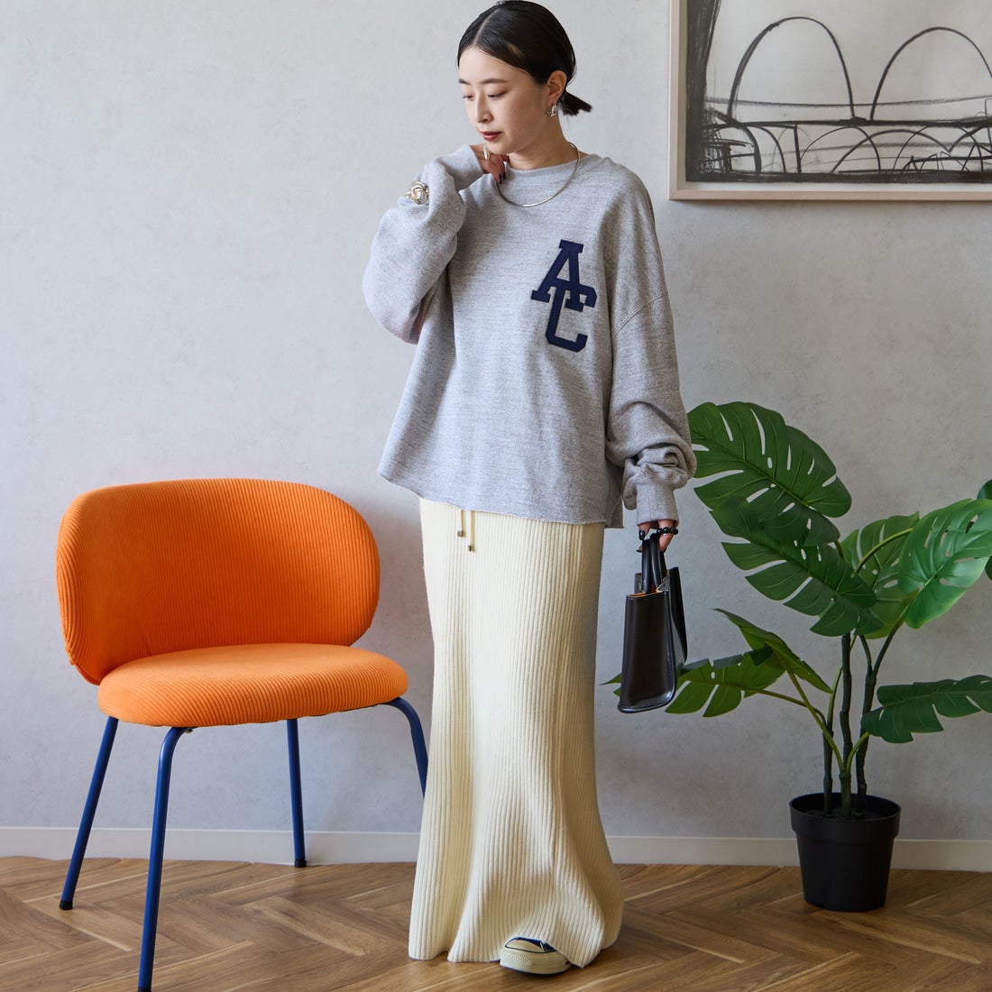 Americana × JEANS FACTORY [アメリカーナ × ジーンズファクトリー] 別注 AC ワッペン カットオフスウェット [ASO-899-2-JF] ﾓｸｸﾞﾚｰ &&モデル身長：150cm 着用サイズ：ONE SIZE&&
