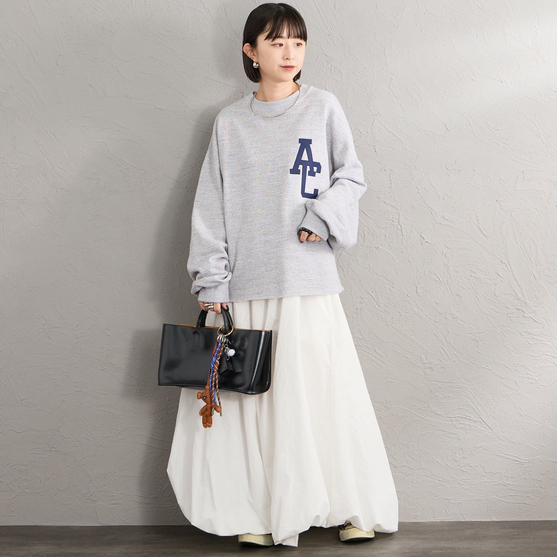 Americana × JEANS FACTORY [アメリカーナ × ジーンズファクトリー] 別注 AC ワッペン カットオフスウェット [ASO-899-2-JF] ﾓｸｸﾞﾚｰ &&モデル身長：150cm 着用サイズ：ONE SIZE&&