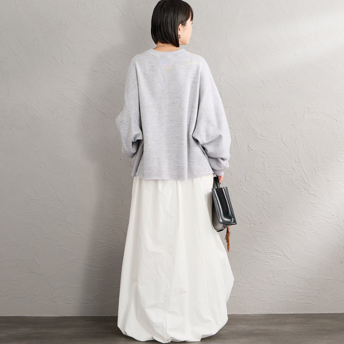 Americana × JEANS FACTORY [アメリカーナ × ジーンズファクトリー] 別注 AC ワッペン カットオフスウェット [ASO-899-2-JF] ﾓｸｸﾞﾚｰ &&モデル身長：150cm 着用サイズ：ONE SIZE&&