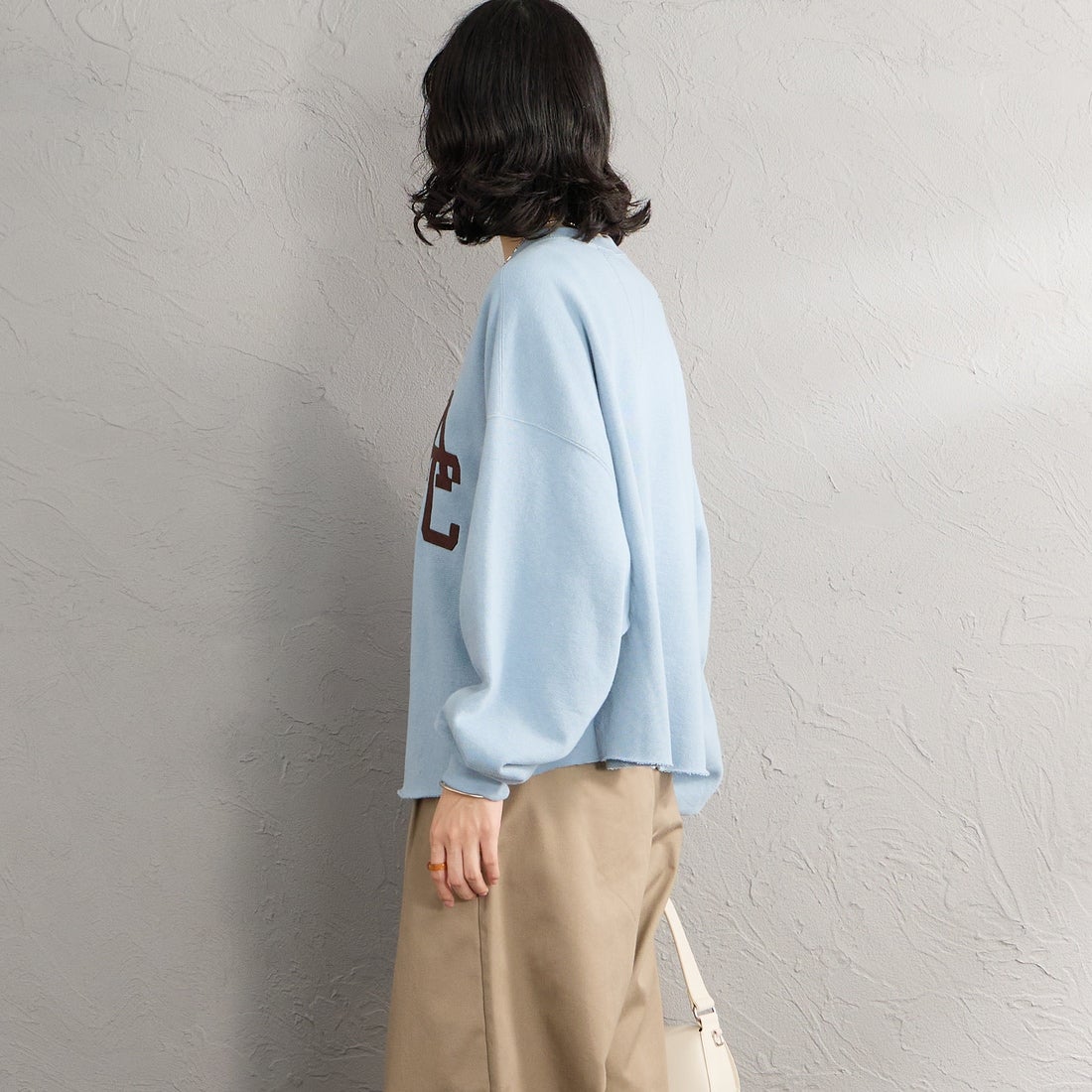 Americana × JEANS FACTORY [アメリカーナ × ジーンズファクトリー] 別注 AC ワッペン カットオフスウェット [ASO-899-2-JF] ﾌﾞﾙｰｸﾞﾚｰ &&モデル身長：162cm 着用サイズ：ONE SIZE&&