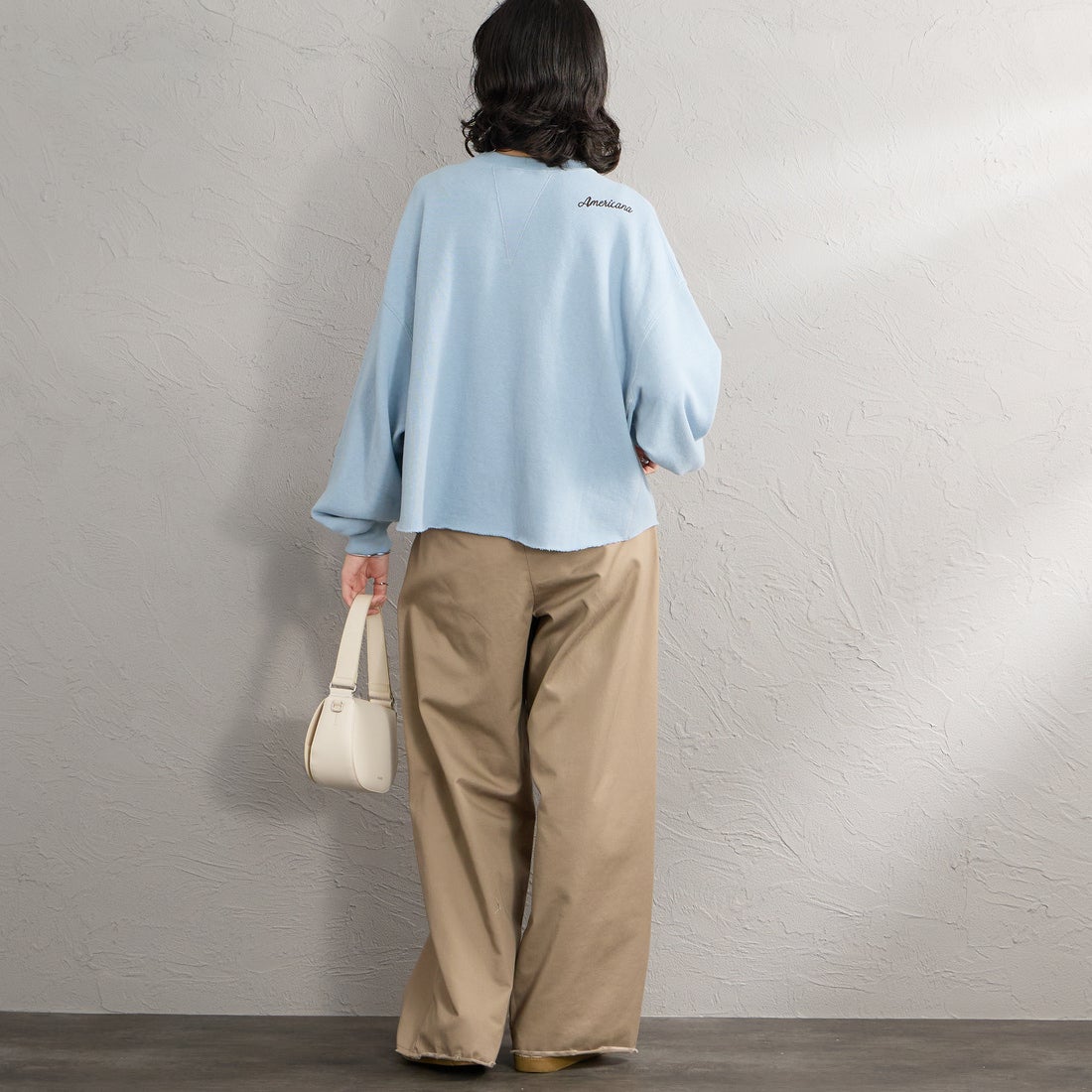 Americana × JEANS FACTORY [アメリカーナ × ジーンズファクトリー] 別注 AC ワッペン カットオフスウェット [ASO-899-2-JF] ﾌﾞﾙｰｸﾞﾚｰ &&モデル身長：162cm 着用サイズ：ONE SIZE&&