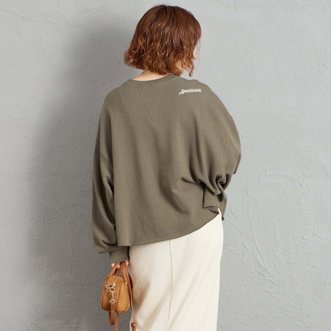 Americana × JEANS FACTORY [アメリカーナ × ジーンズファクトリー] 別注 AC ワッペン カットオフスウェット [ASO-899-2-JF] ｸﾞﾚｰﾌﾞﾗｳﾝ &&モデル身長：158cm 着用サイズ：ONE SIZE&&