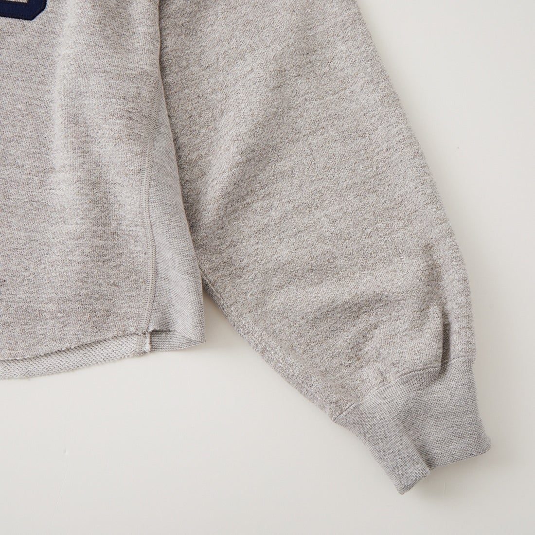 Americana × JEANS FACTORY [アメリカーナ × ジーンズファクトリー] 別注 AC ワッペン カットオフスウェット [ASO-899-2-JF] ﾓｸｸﾞﾚｰ