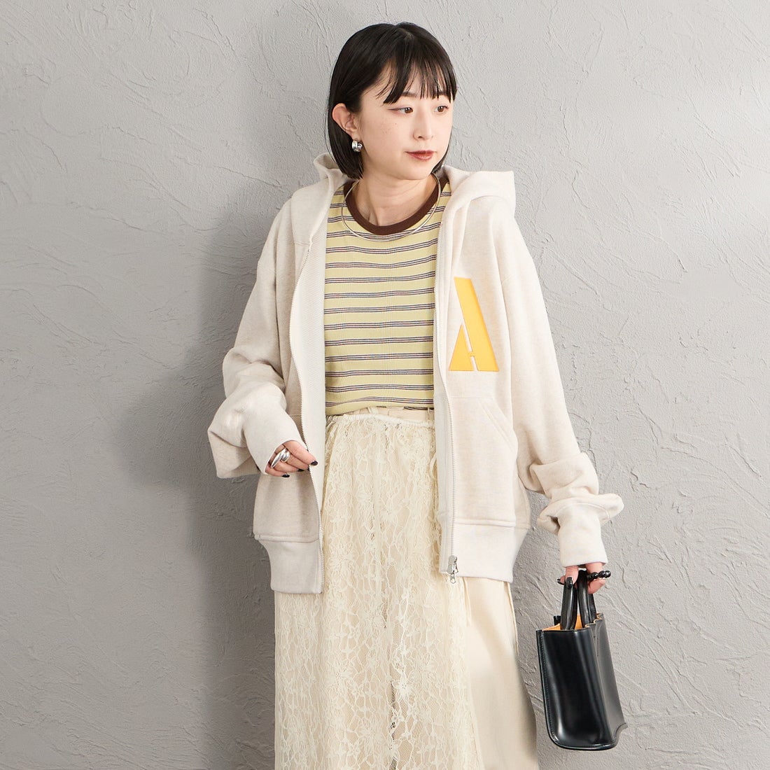 Americana × JEANS FACTORY [アメリカーナ × ジーンズファクトリー] 別注 AMRCN バックプリント ジップフードパーカー [ASO-900-JF] ｵｰﾄﾐｰﾙ &&モデル身長：150cm 着用サイズ：ONE SIZE&&