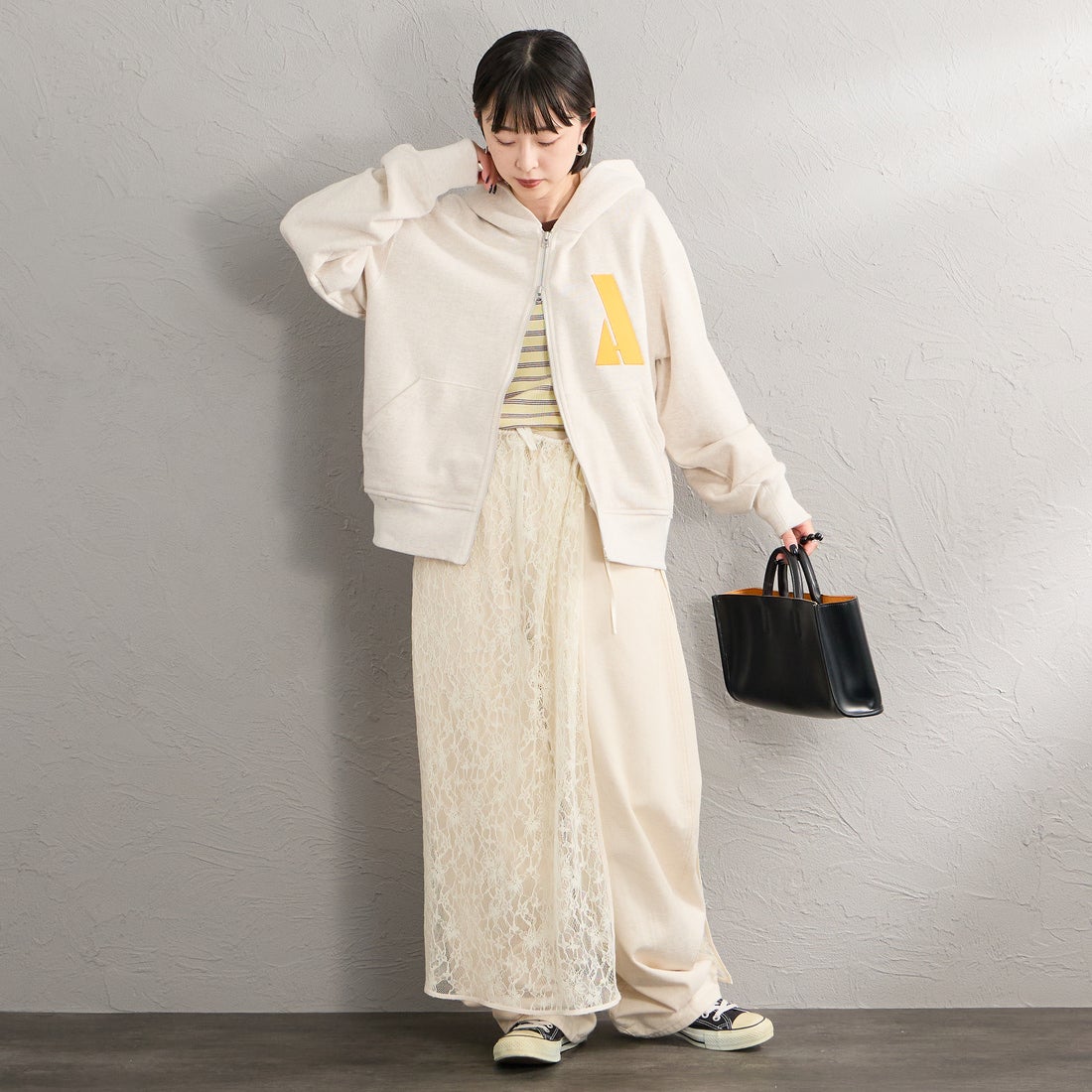 Americana × JEANS FACTORY [アメリカーナ × ジーンズファクトリー] 別注 AMRCN バックプリント ジップフードパーカー [ASO-900-JF] ｵｰﾄﾐｰﾙ &&モデル身長：150cm 着用サイズ：ONE SIZE&&