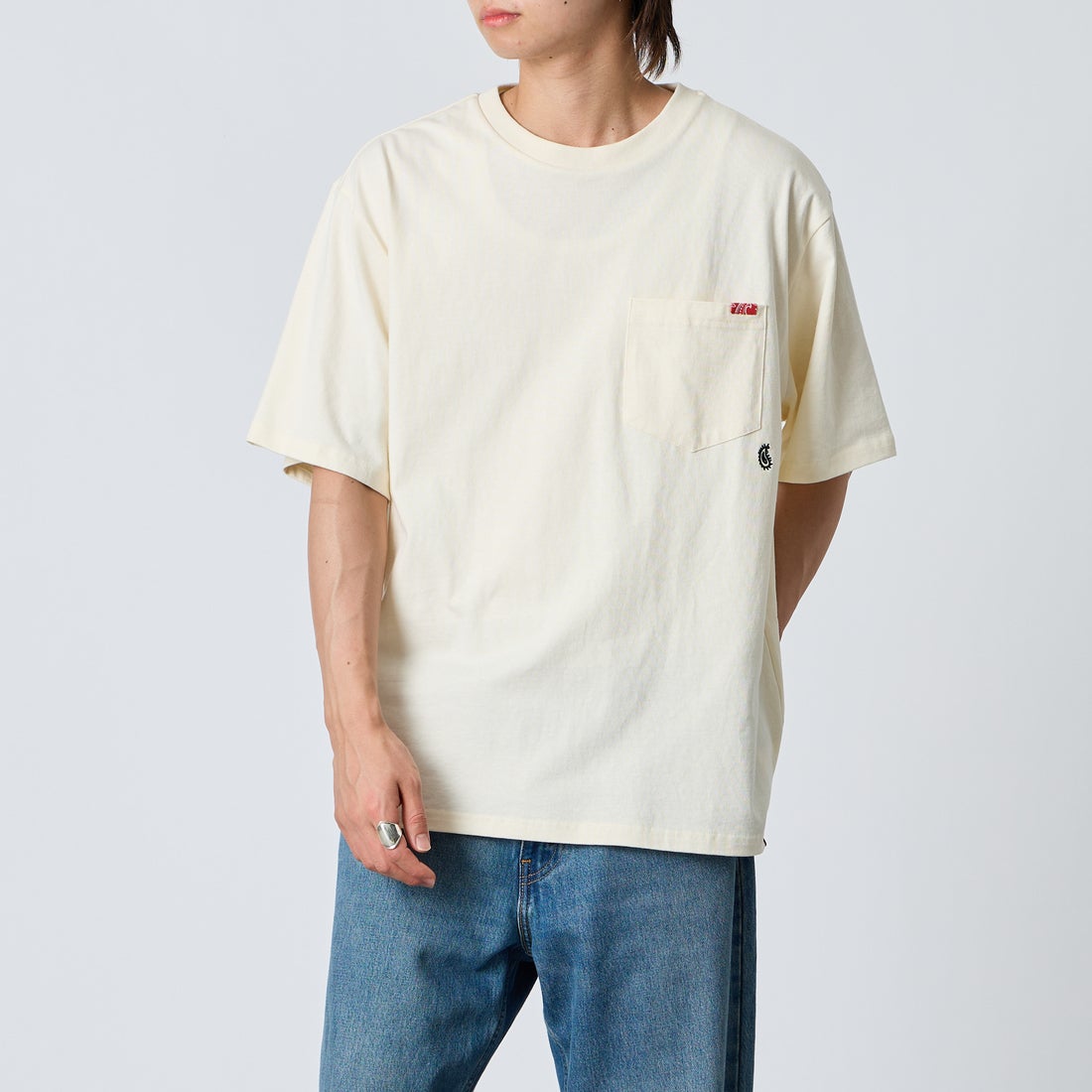 WHITE&&モデル身長：177cm 着用サイズ：L&&