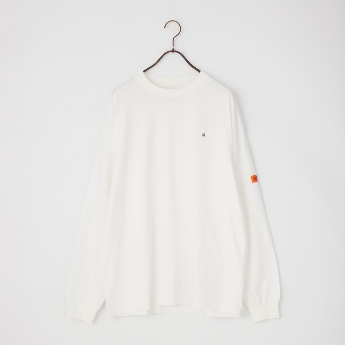 UNIVERSAL OVERALL [ユニバーサルオーバーオール] 別注 ワンポイントロゴ刺繍 ロングスリーブTシャツ [U2633215IN-JF] WHITE