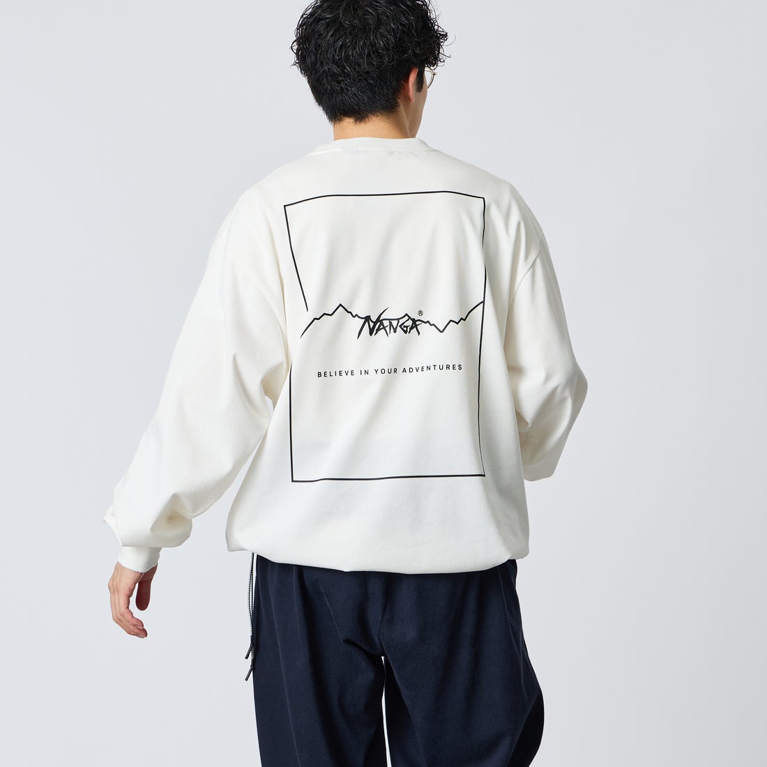 WHITE&&モデル身長：168cm 着用サイズ：L&&