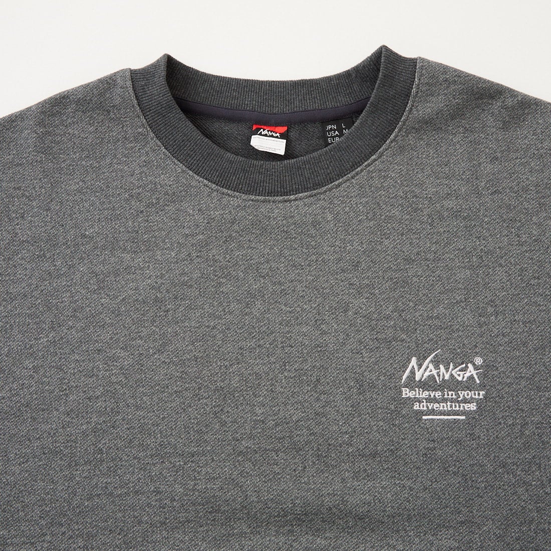 JEANSFACTORY × NANGA [ジーンズファクトリー × ナンガ] 別注 ヒストリーロゴ ネブクロ刺繍スウェット [NW2606-JF] CHARCOAL