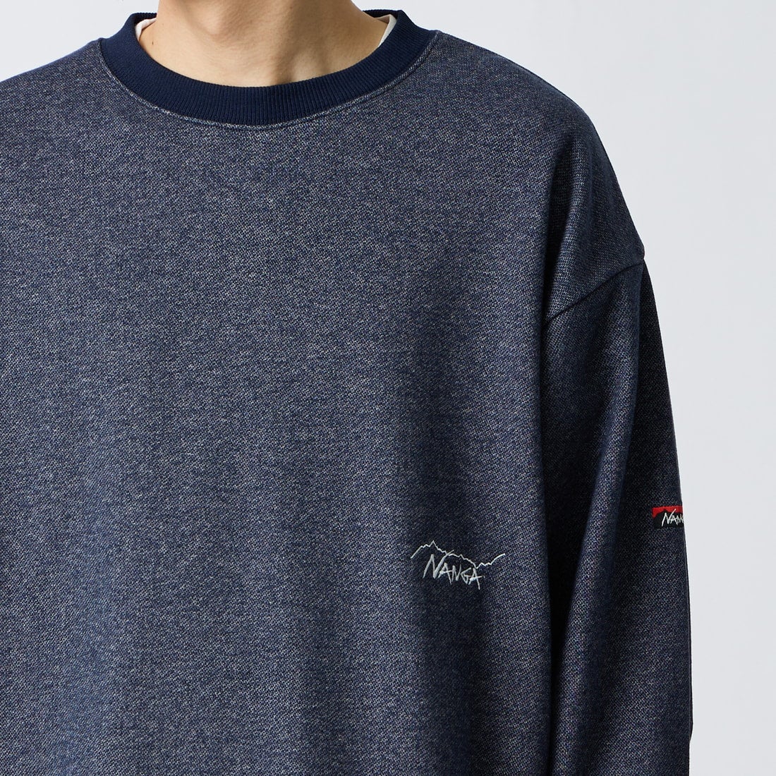 JEANSFACTORY × NANGA [ジーンズファクトリー × ナンガ] 別注 ワンポイントロゴ刺繍 ドローコードスウェット [NW2605-JF] NAVY &&モデル身長：168cm 着用サイズ：L&&