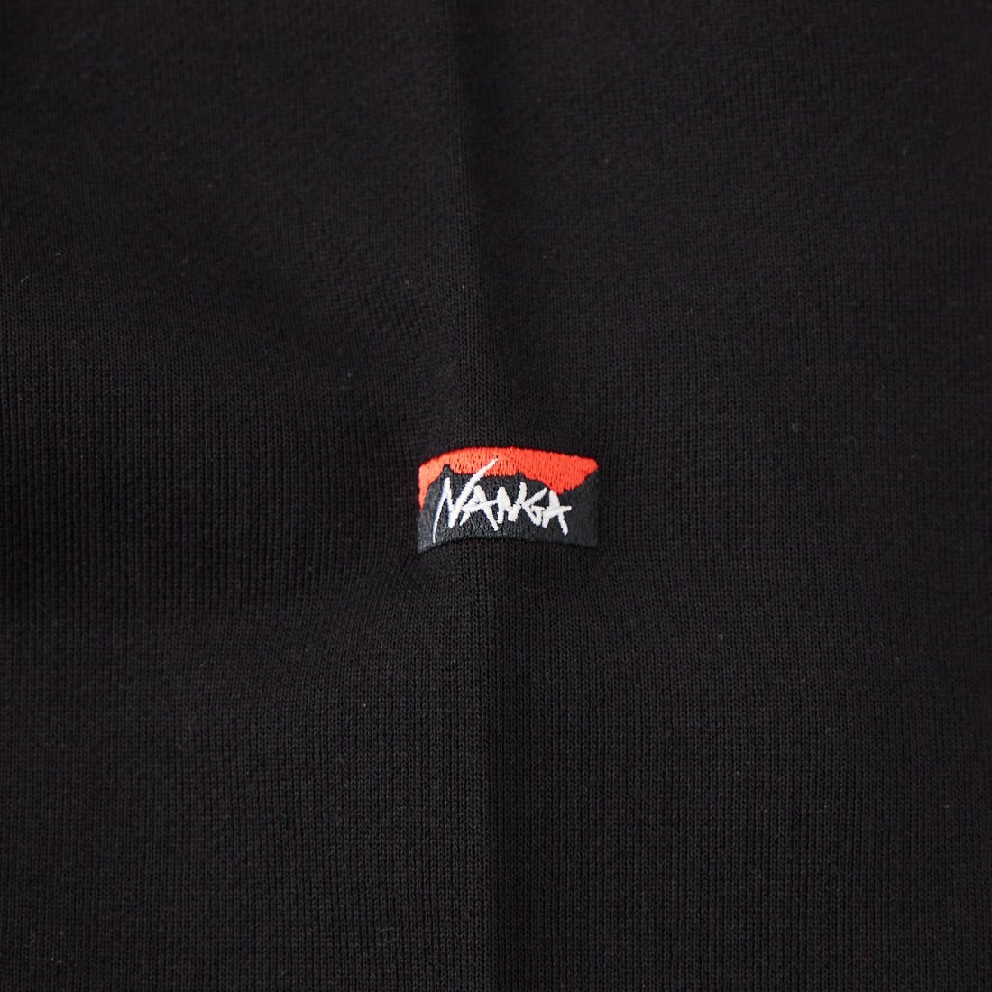 JEANSFACTORY × NANGA [ジーンズファクトリー × ナンガ] 別注 ワンポイントロゴ刺繍 ドローコードスウェット [NW2605-JF] BLACK