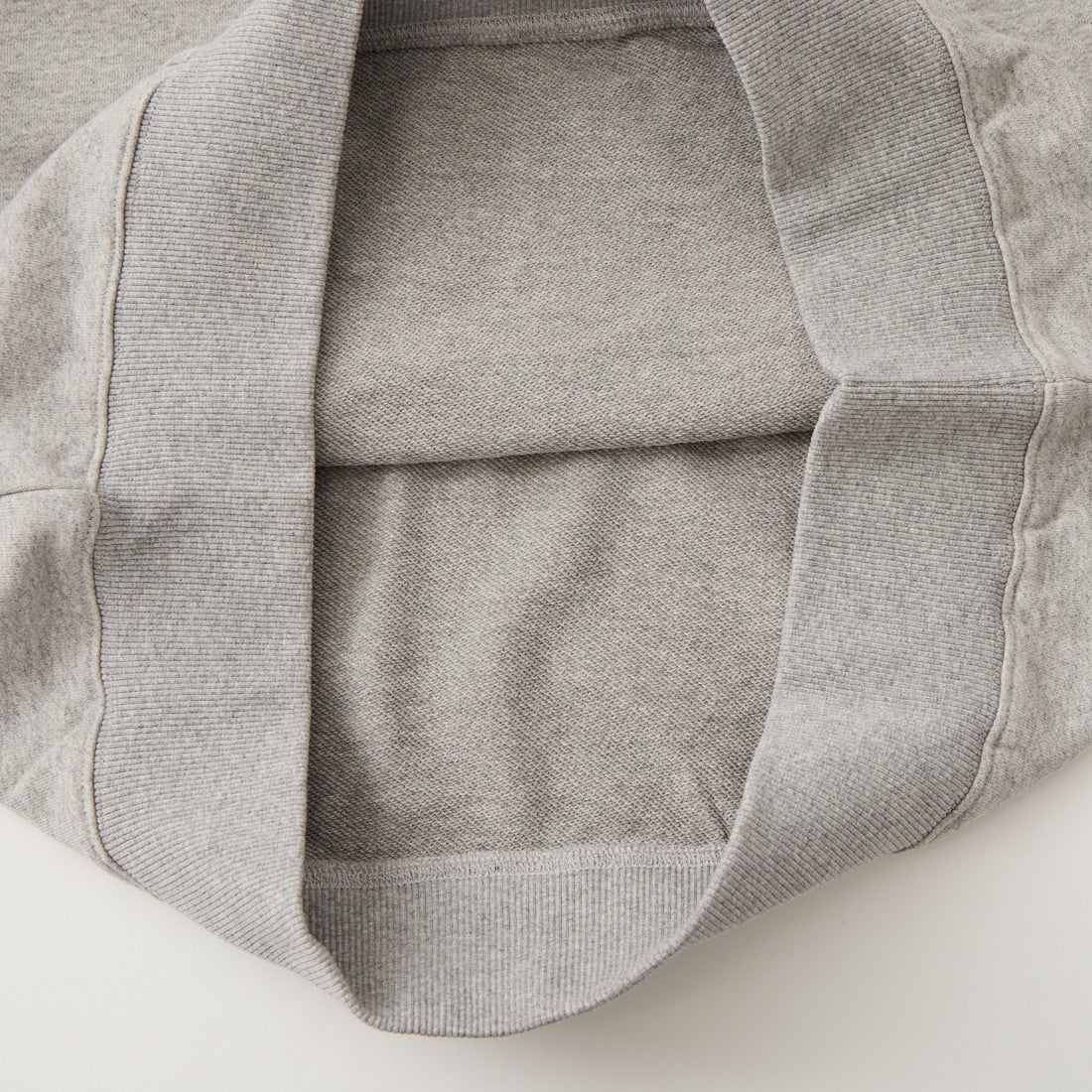JEANSFACTORY × NANGA [ジーンズファクトリー × ナンガ] 別注 フードロゴ刺繍スウェットパーカー [NW2604-JF] GRAY