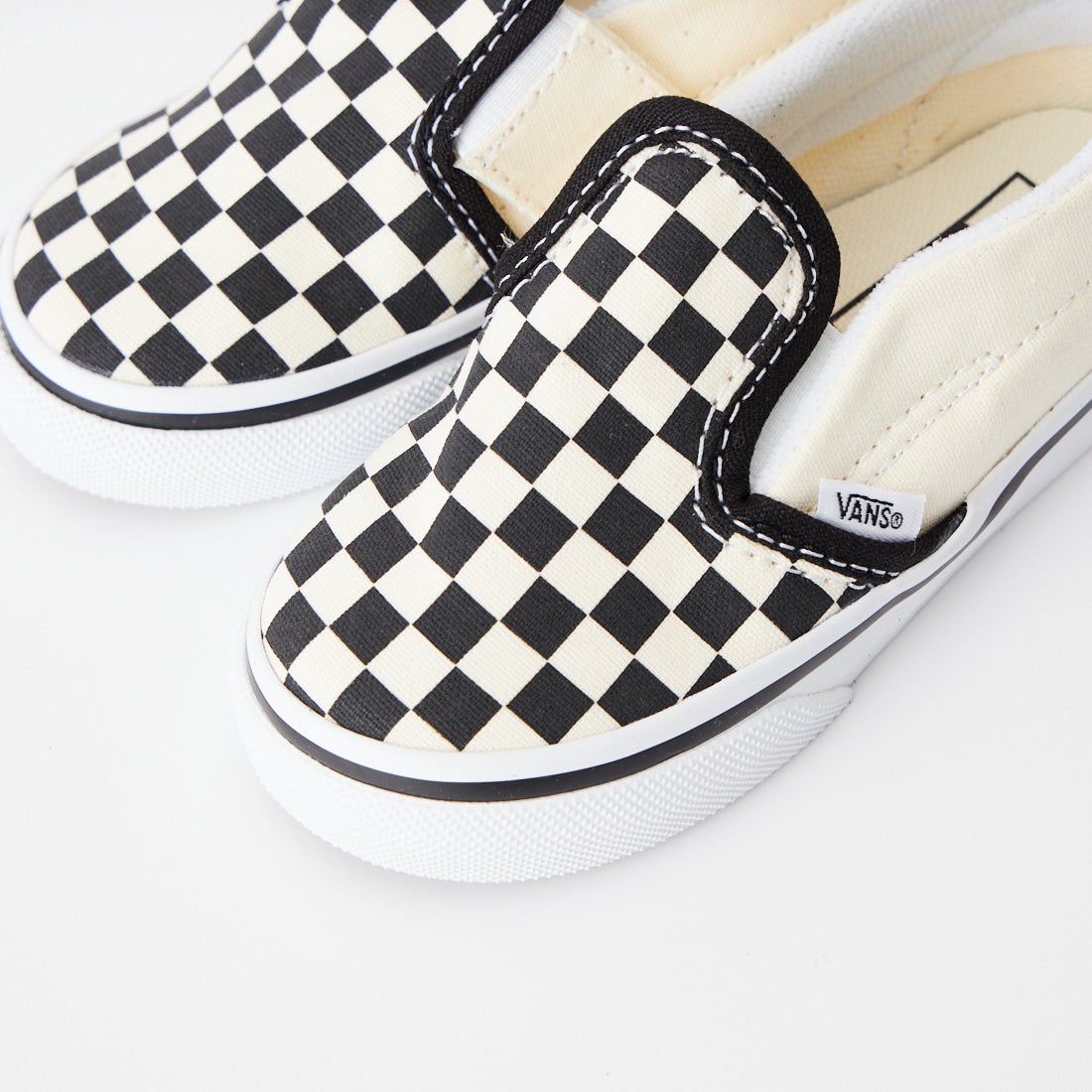 VANS [バンズ] トドラー クラシックスリッポン V [VN0A34885GX] BLK/WHITE