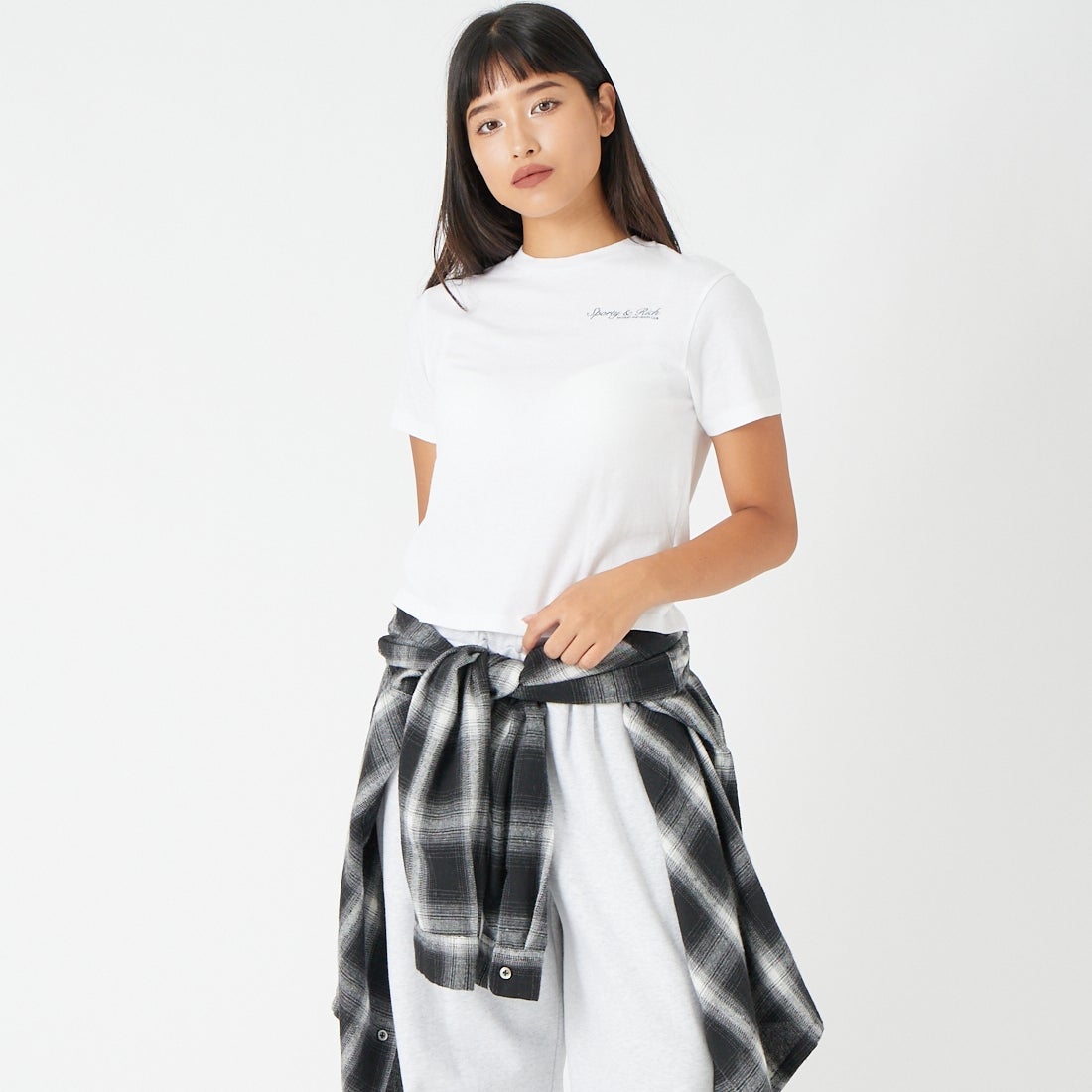 Sporty&Rich [スポーティアンドリッチ] シラキュース キッズTシャツ [SR06TO0487-5325] WHT D.NVY &&モデル身長：162cm 着用サイズ：10-12&&