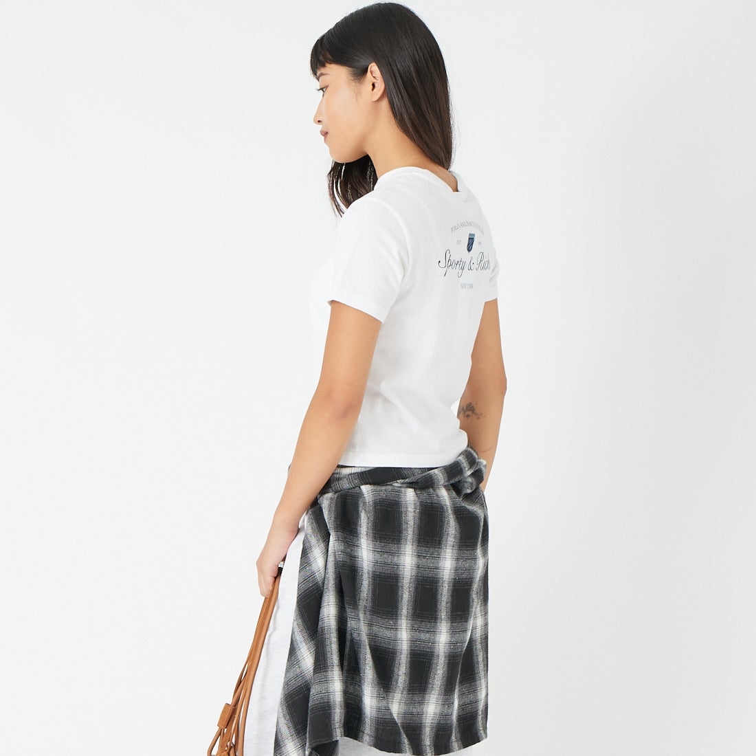 Sporty&Rich [スポーティアンドリッチ] シラキュース キッズTシャツ [SR06TO0487-5325] WHT D.NVY &&モデル身長：162cm 着用サイズ：10-12&&
