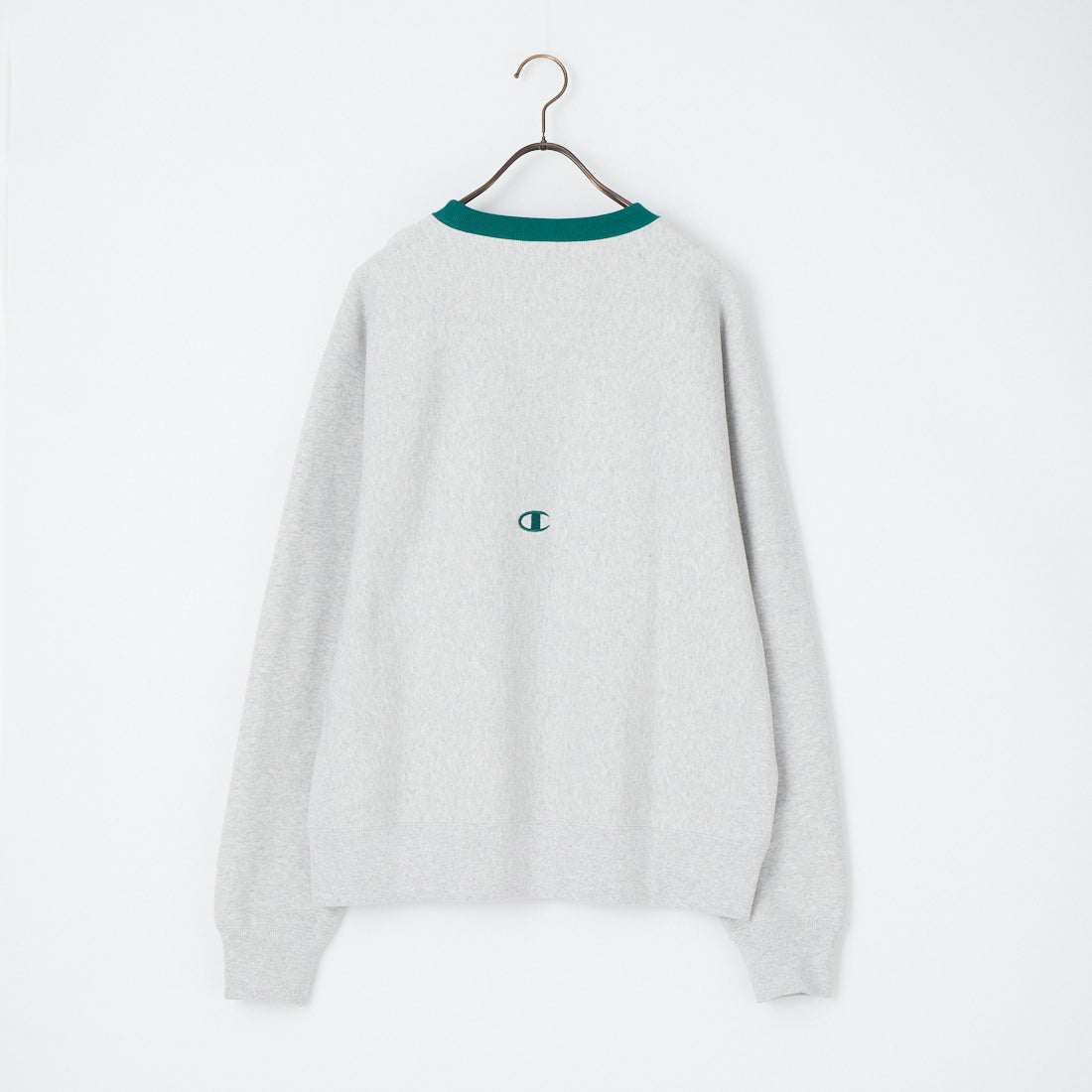 Champion [チャンピオン] 別注 スリーアイコン ロゴ刺繍スウェット [C8-E024-JF] 040 S.GRAY