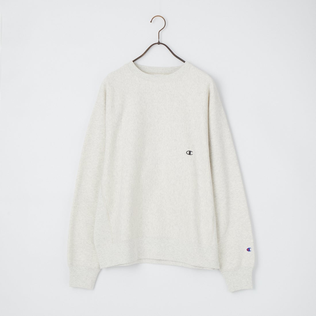 Champion [チャンピオン] 別注 スリーアイコン ロゴ刺繍スウェット [C8-E024-JF] 810 OATMEA