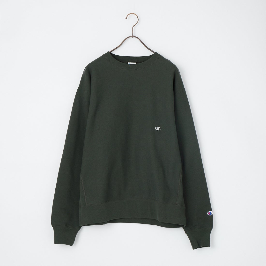 Champion [チャンピオン] 別注 スリーアイコン ロゴ刺繍スウェット [C8-E024-JF] 055 O.BLK