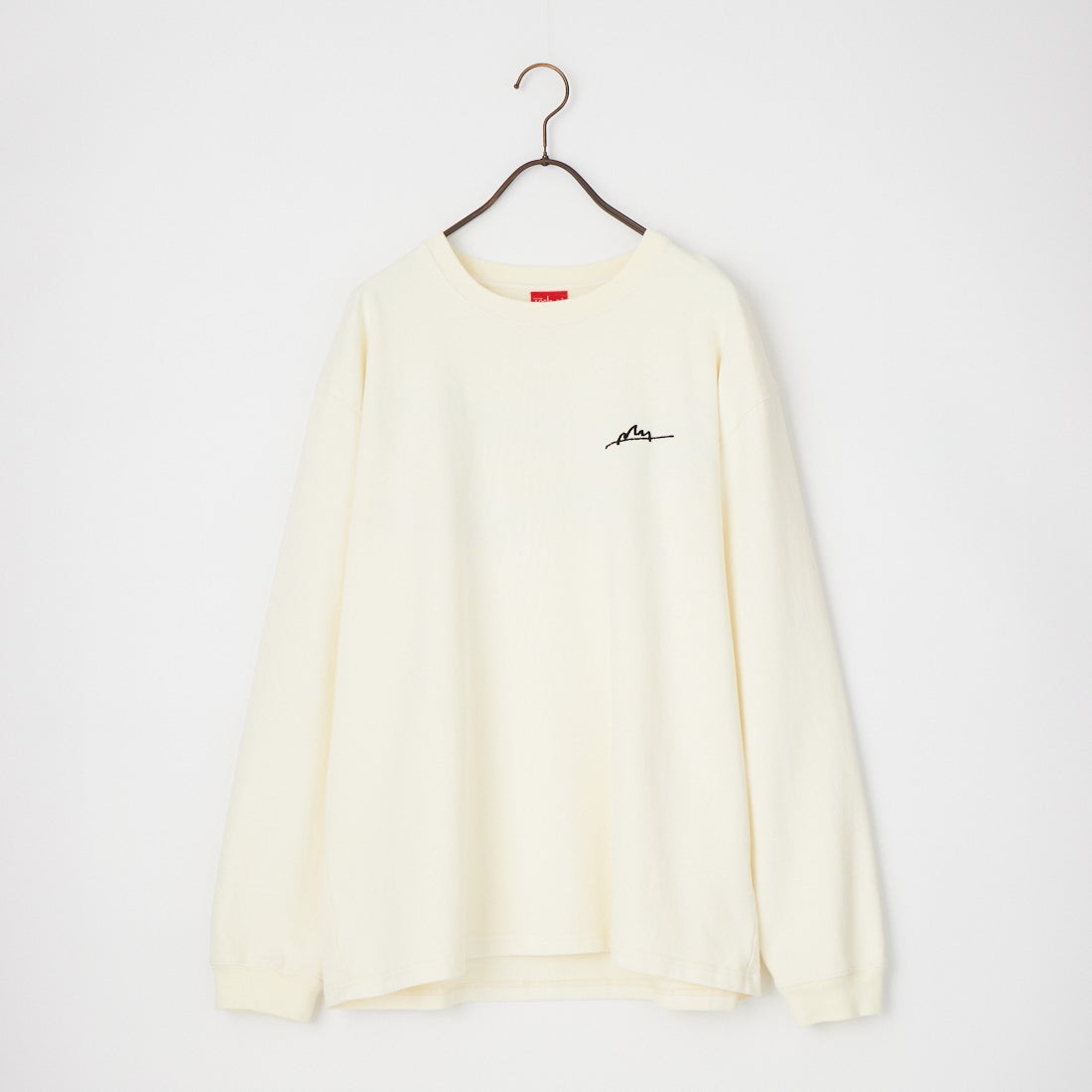 MANHATTAN PORTAGE [マンハッタンポーテージ] 別注 ピグメント染め 手描き風ロゴ刺繍ロングスリーブTシャツ [26FWMP-IN90-JF] IVORY