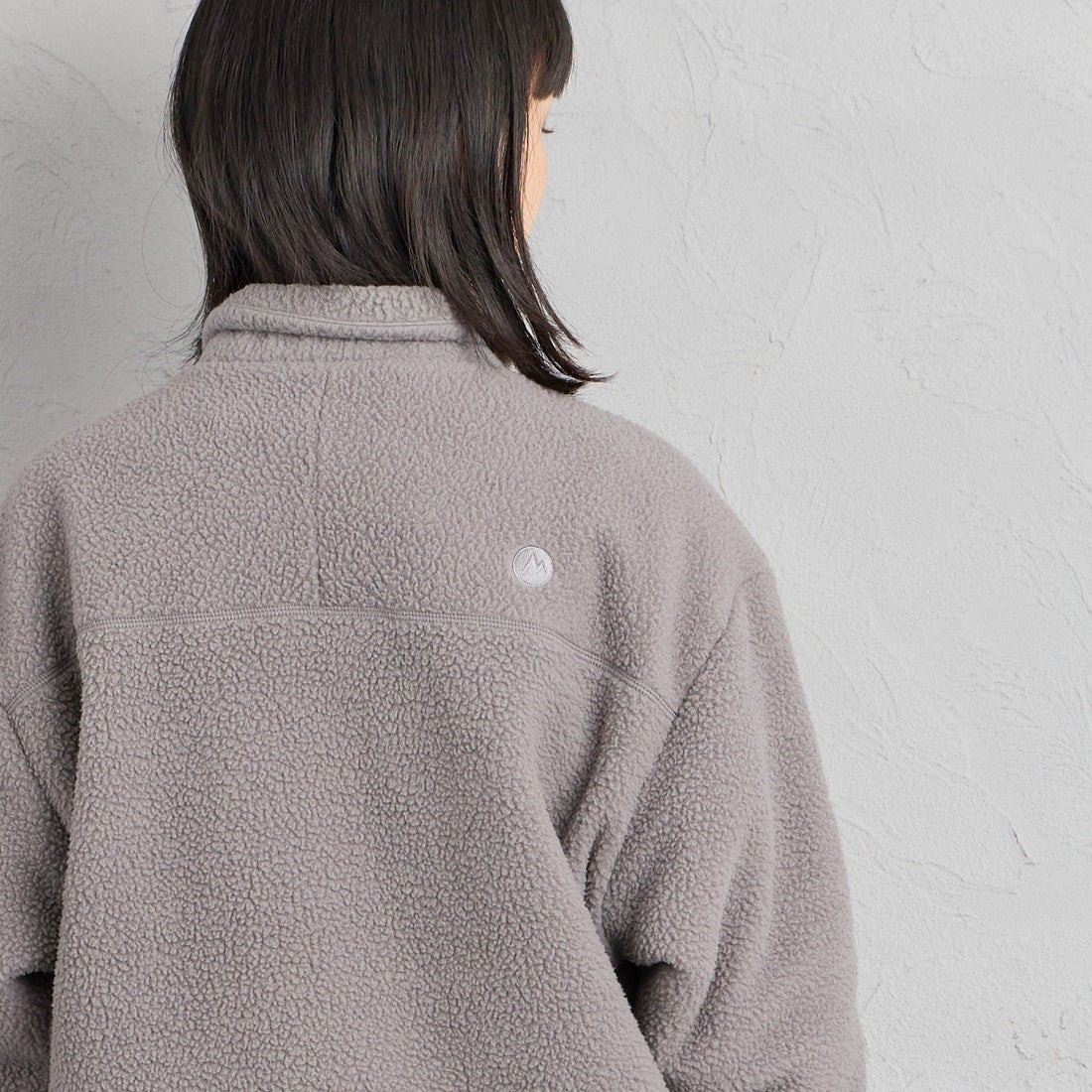 Marmot [マーモット] 別注 ATT ボアフリースジャケット [MTFW26UFL330IN-JF] WARM GRAY &&モデル身長：162cm 着用サイズ：S&&