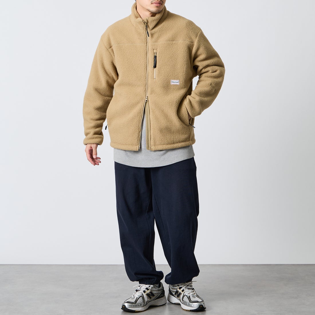 Marmot [マーモット] 別注 ATT ボアフリースジャケット [MTFW26UFL330IN-JF] BEIGE &&モデル身長：168cm 着用サイズ：M&&