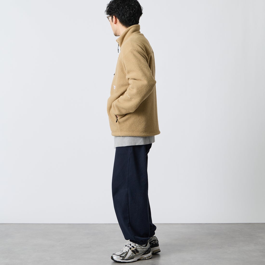 Marmot [マーモット] 別注 ATT ボアフリースジャケット [MTFW26UFL330IN-JF] BEIGE &&モデル身長：168cm 着用サイズ：M&&
