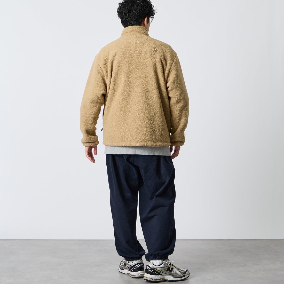Marmot [マーモット] 別注 ATT ボアフリースジャケット [MTFW26UFL330IN-JF] BEIGE &&モデル身長：168cm 着用サイズ：M&&