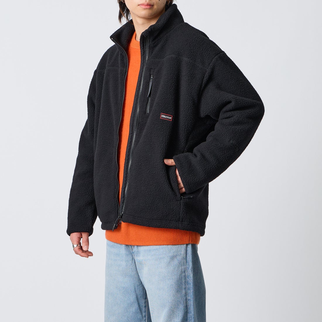 Marmot [マーモット] 別注 ATT ボアフリースジャケット [MTFW26UFL330IN-JF] BLACK &&モデル身長：177cm 着用サイズ：L&&