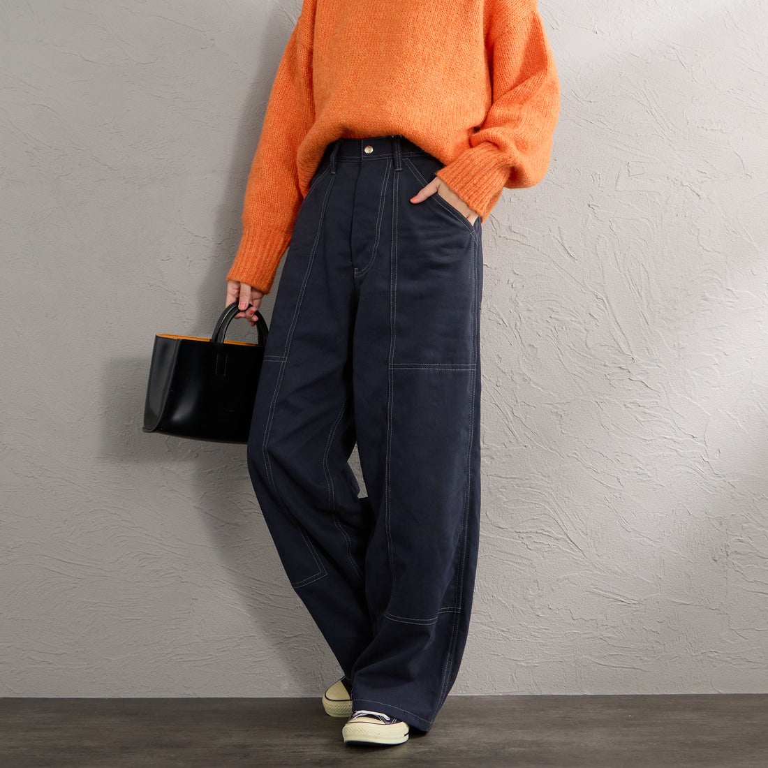 UNIVERSAL OVERALL [ユニバーサルオーバーオール] 別注 ペインターイージーパンツ [U2632608IN-JF] NAVY &&モデル身長：160cm 着用サイズ：M&&