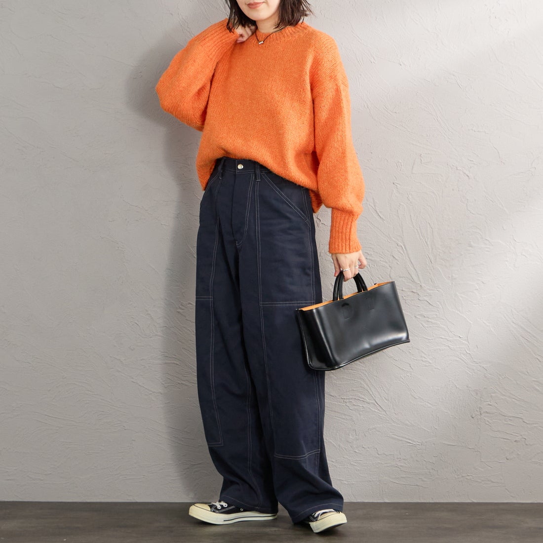UNIVERSAL OVERALL [ユニバーサルオーバーオール] 別注 ペインターイージーパンツ [U2632608IN-JF] NAVY &&モデル身長：160cm 着用サイズ：M&&