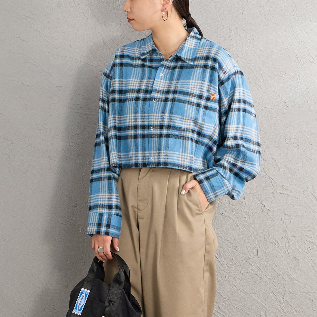 BLUE&&モデル身長：156cm 着用サイズ：F&&