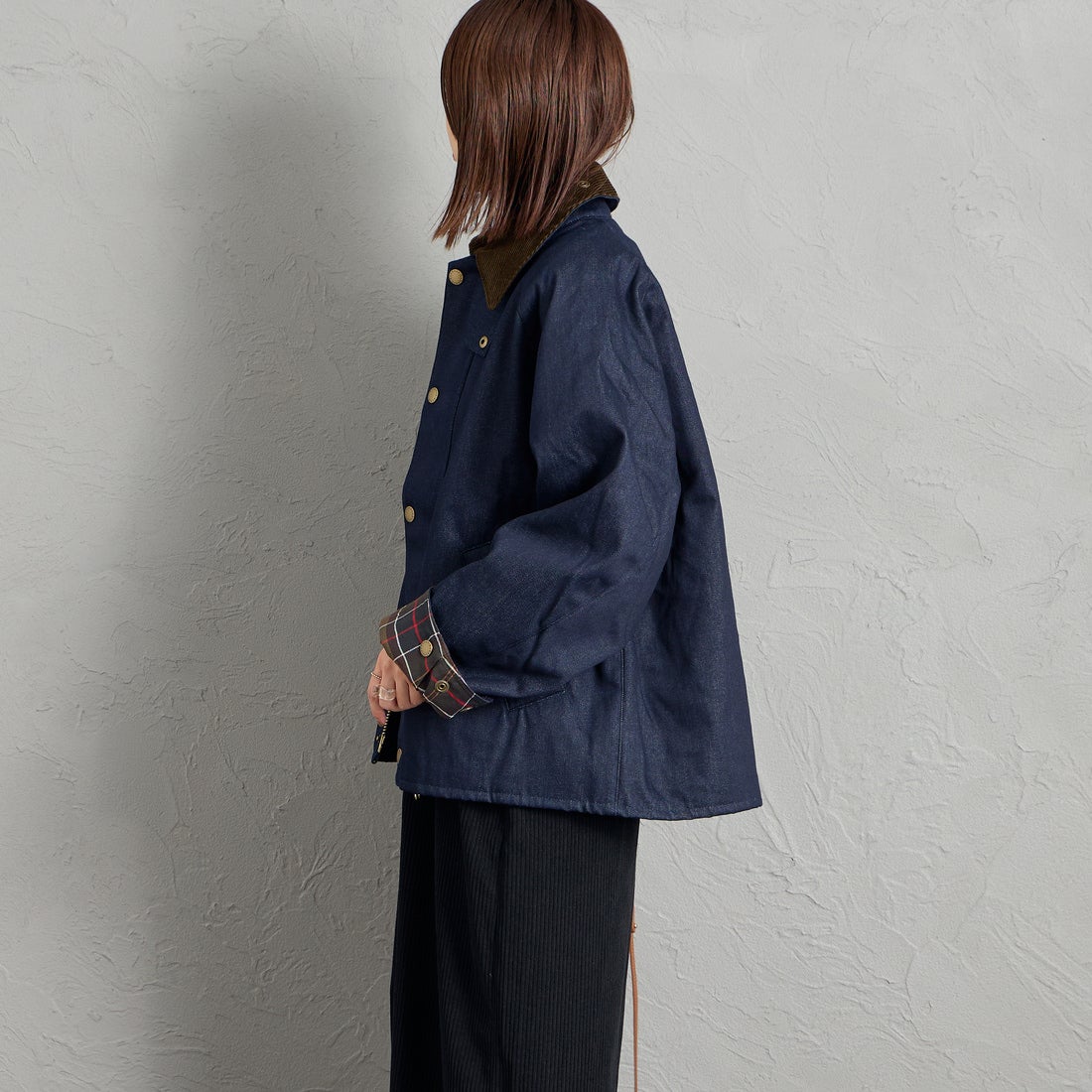 Barbour [バブアー] 別注 TRANSPORT 中綿入りトランスポートデニムジャケット [262MCAS246-JF] BLUE &&モデル身長：159cm 着用サイズ：36&&