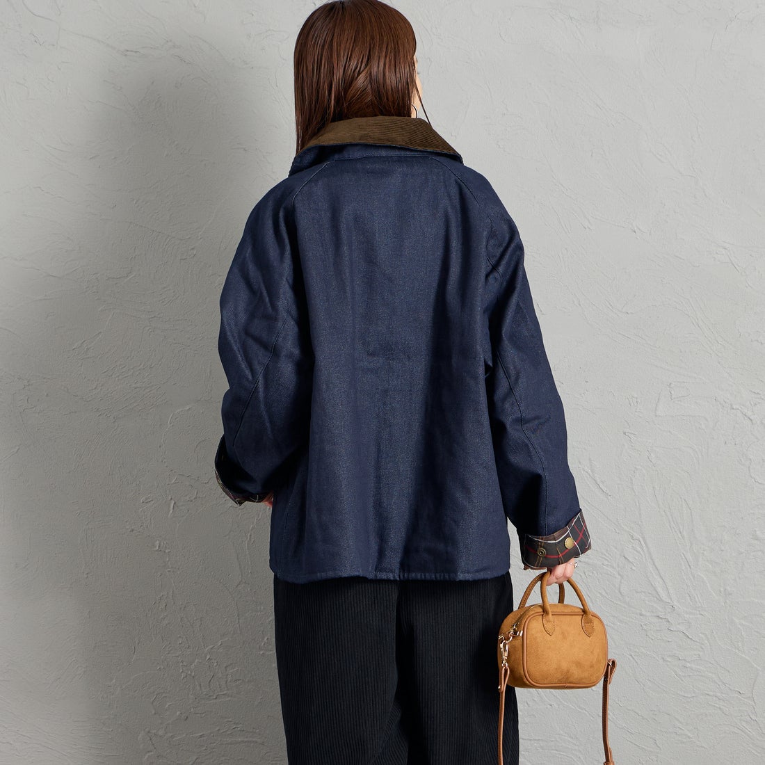 Barbour [バブアー] 別注 TRANSPORT 中綿入りトランスポートデニムジャケット [262MCAS246-JF] BLUE &&モデル身長：159cm 着用サイズ：36&&