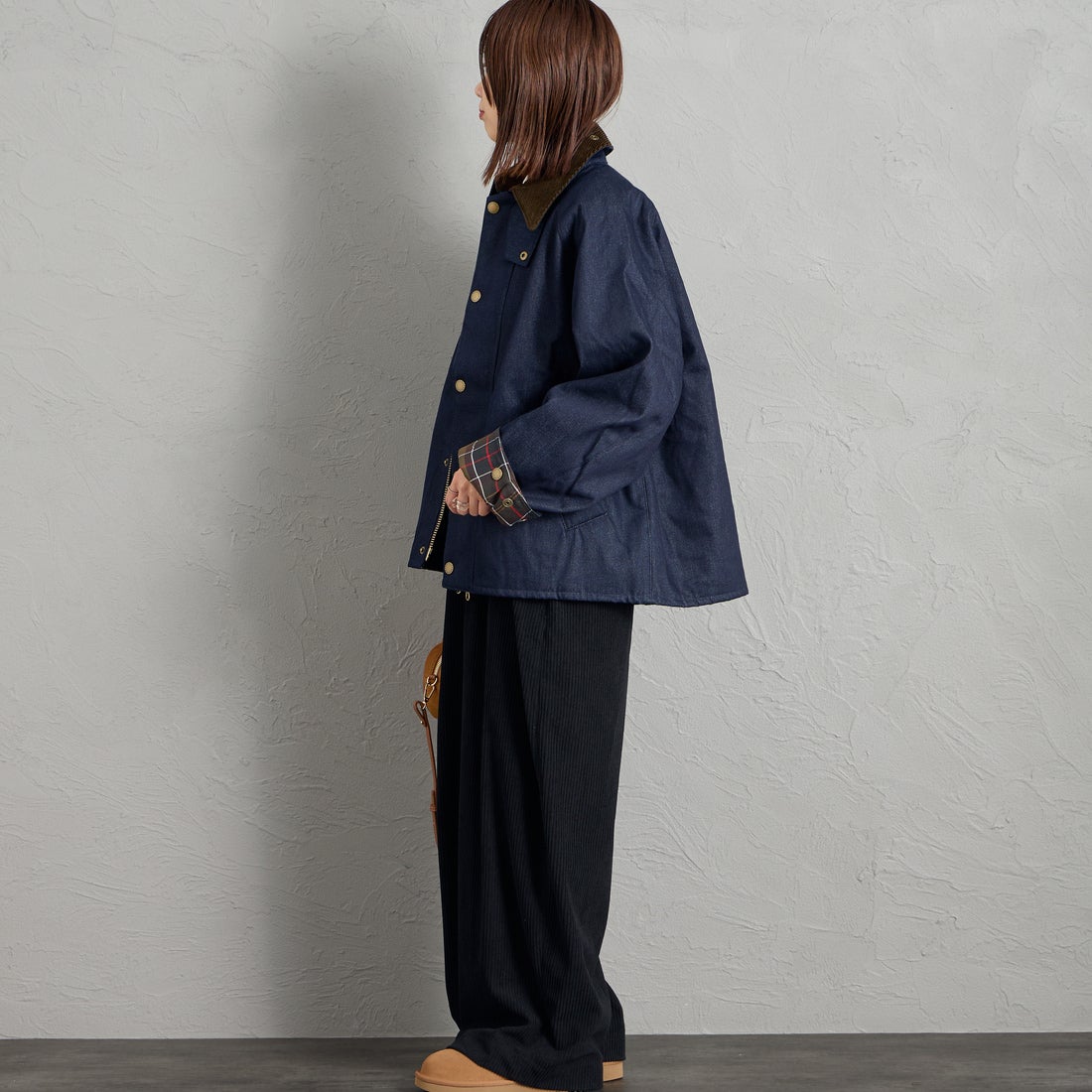 Barbour [バブアー] 別注 TRANSPORT 中綿入りトランスポートデニムジャケット [262MCAS246-JF] BLUE &&モデル身長：159cm 着用サイズ：36&&