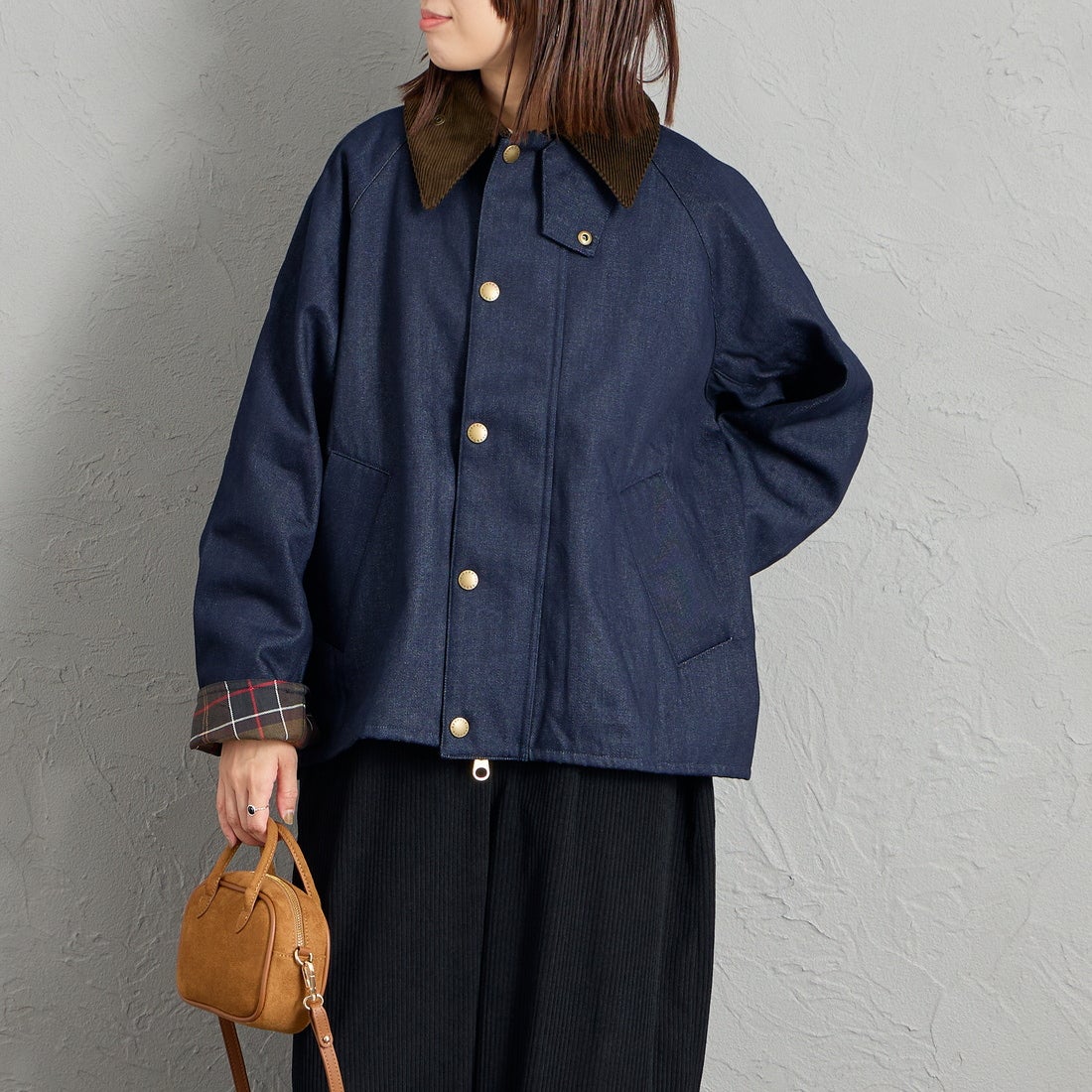 Barbour [バブアー] 別注 TRANSPORT 中綿入りトランスポートデニムジャケット [262MCAS246-JF] BLUE &&モデル身長：159cm 着用サイズ：34&&