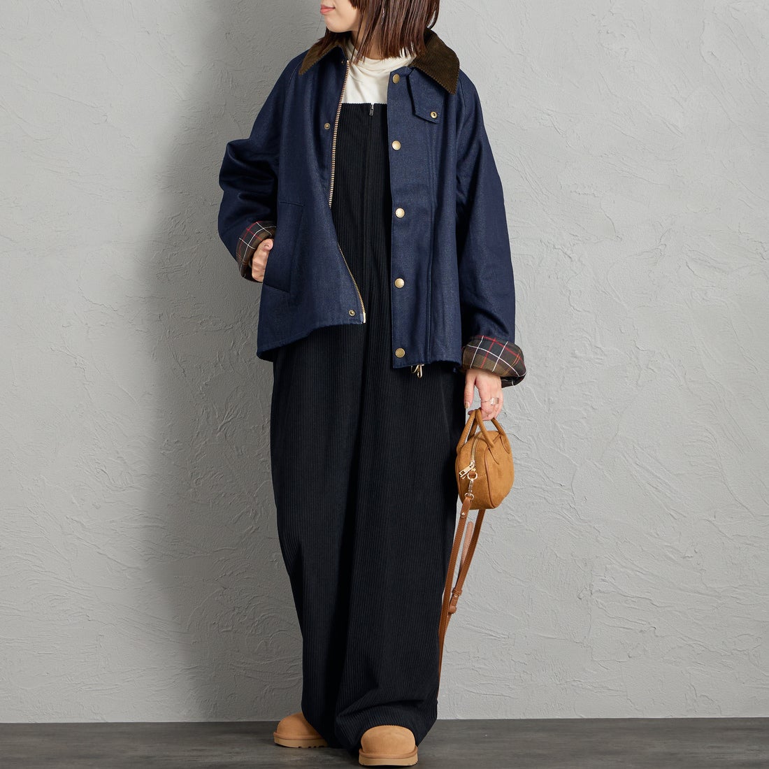 Barbour [バブアー] 別注 TRANSPORT 中綿入りトランスポートデニムジャケット [262MCAS246-JF] BLUE &&モデル身長：159cm 着用サイズ：34&&
