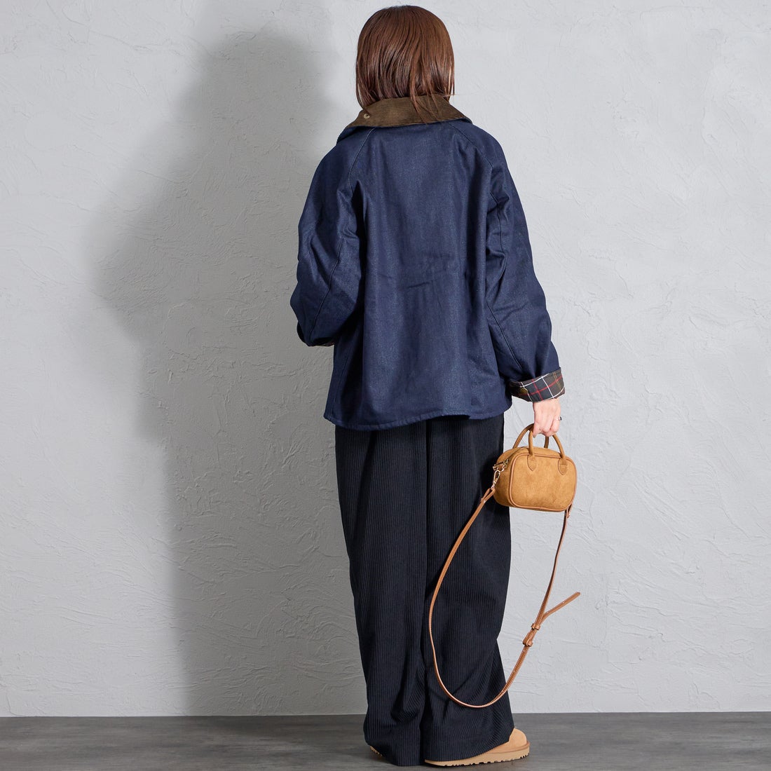 Barbour [バブアー] 別注 TRANSPORT 中綿入りトランスポートデニムジャケット [262MCAS246-JF] BLUE &&モデル身長：159cm 着用サイズ：34&&