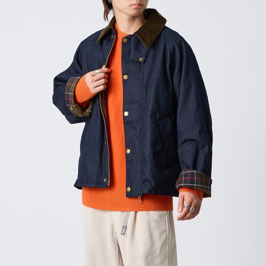 Barbour [バブアー] 別注 TRANSPORT 中綿入りトランスポートデニムジャケット [262MCAS246-JF] BLUE &&モデル身長：177cm 着用サイズ：38&&