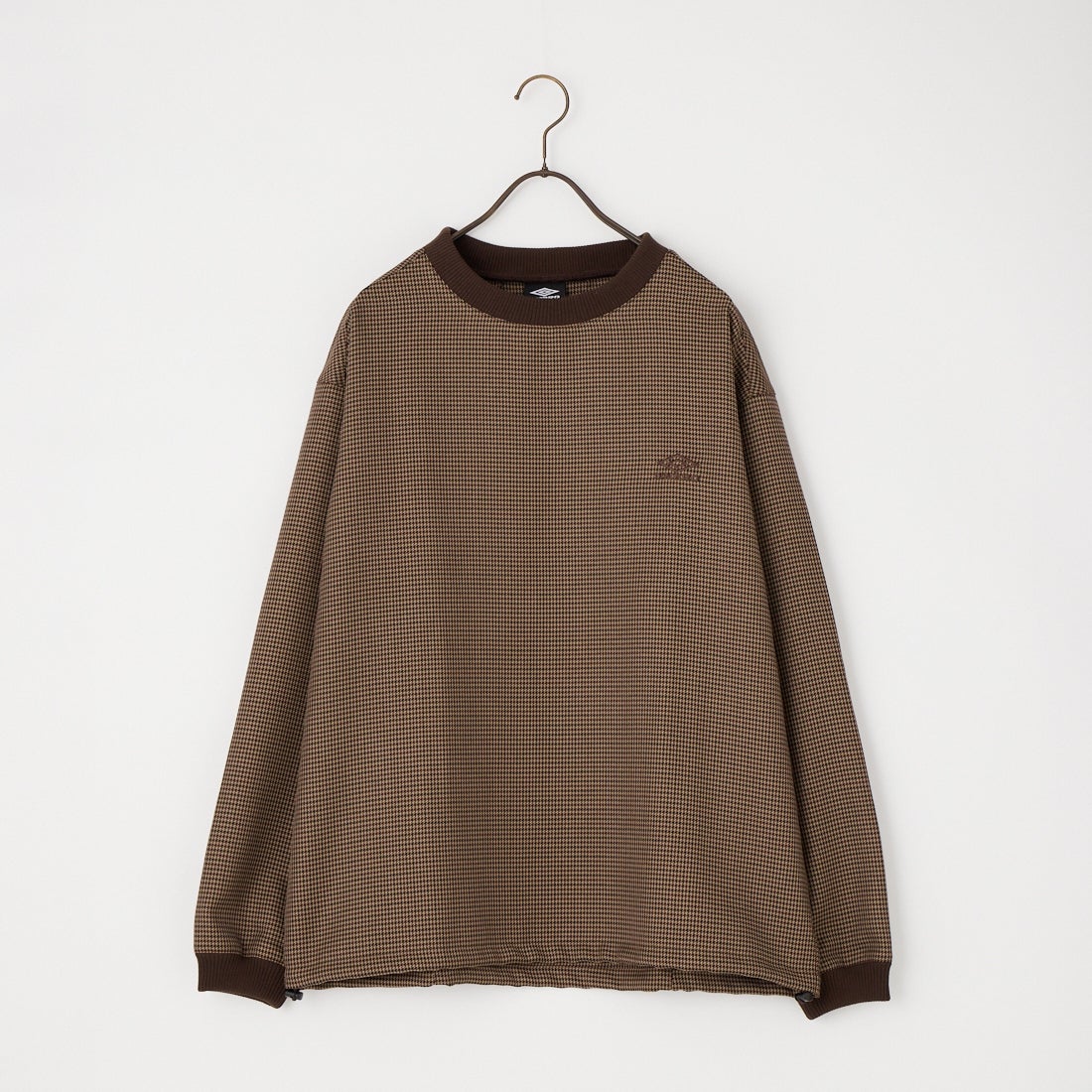 UMBRO [アンブロ] 別注 ワンポイントロゴ刺繍 ドローコードスウェット [201NK26AW-PO13-JF] GUN CLUB C