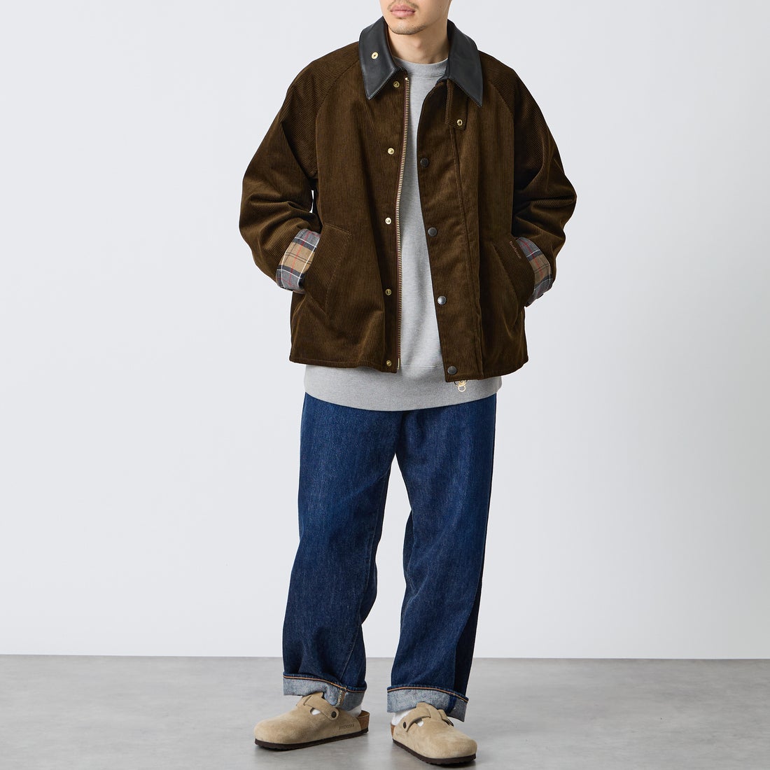 Barbour [バブアー] 別注 TRANSPORT トランスポートコーデュロイジャケット [262MCAS247-JF] BROWN &&モデル身長：168cm 着用サイズ：38&&