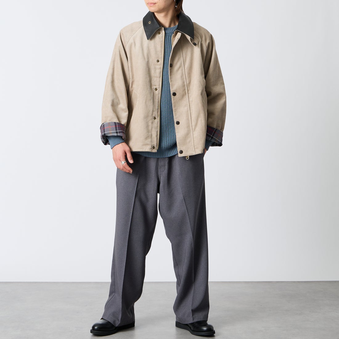 Barbour [バブアー] 別注 TRANSPORT トランスポートコーデュロイジャケット [262MCAS247-JF] GREIGE &&モデル身長：177cm 着用サイズ：38&&