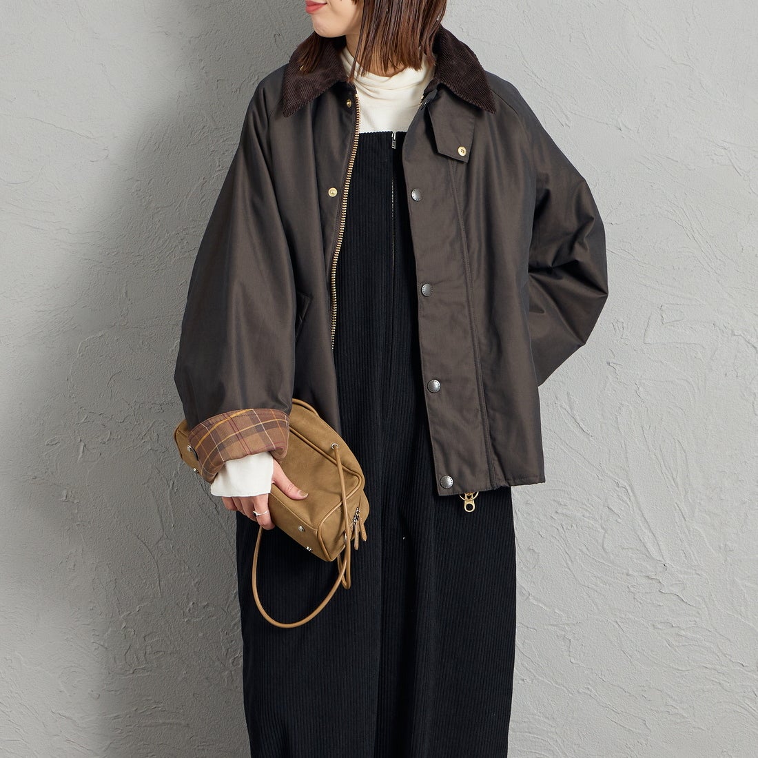 Barbour [バブアー] 別注 TRANSPORT 中綿入りトランスポートジャケット [262MCAS249-JF] BROWN &&モデル身長：159cm 着用サイズ：36&&