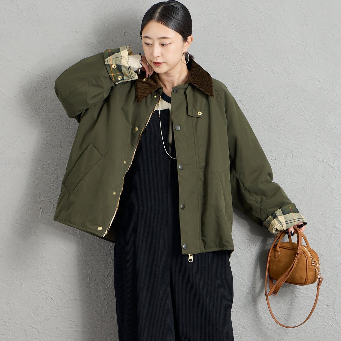Barbour [バブアー] 別注 TRANSPORT 中綿入りトランスポートジャケット [262MCAS249-JF] SAGE &&モデル身長：150cm 着用サイズ：34&&