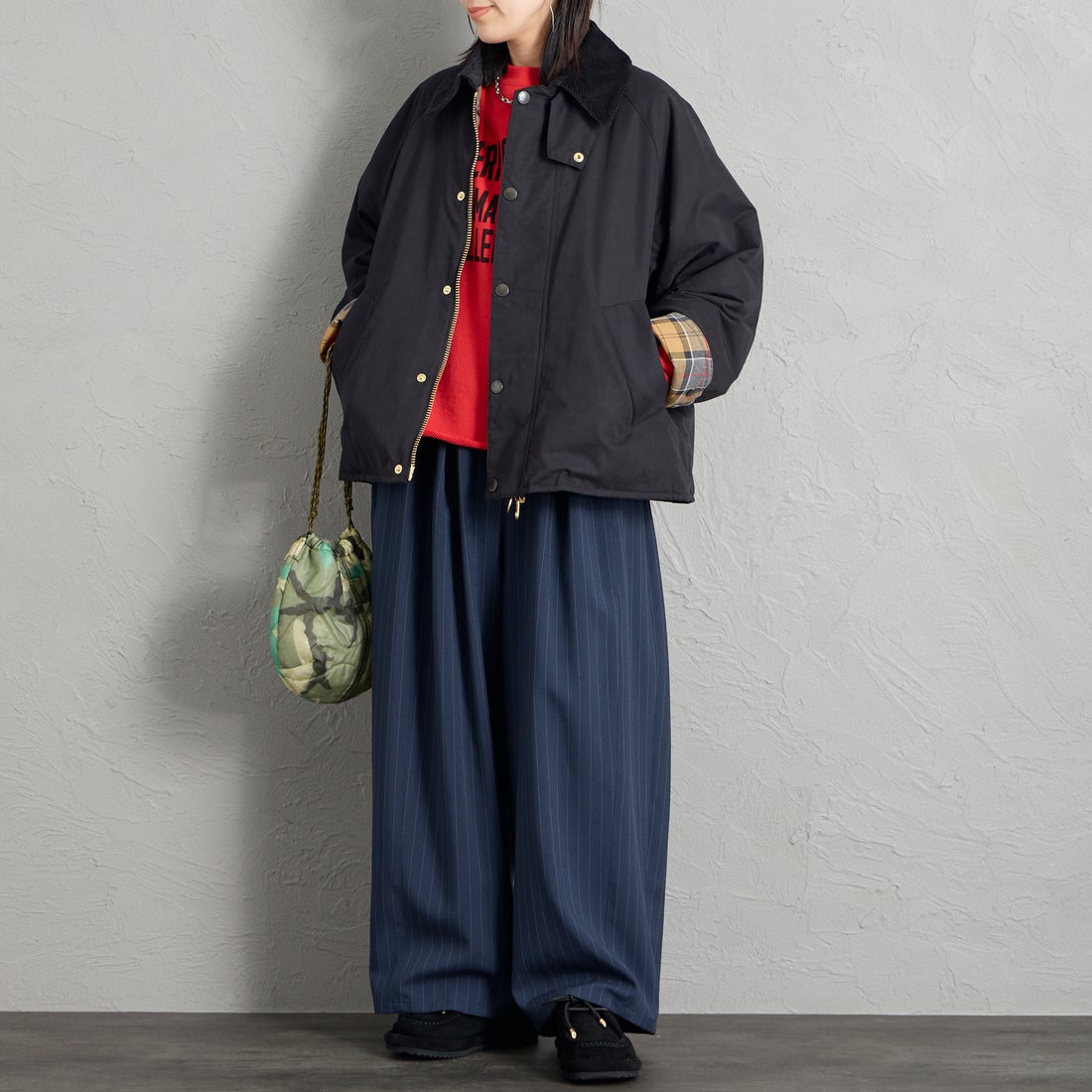 Barbour [バブアー] 別注 TRANSPORT 中綿入りトランスポートジャケット [262MCAS249-JF] BLACK &&モデル身長：160cm 着用サイズ：36&&