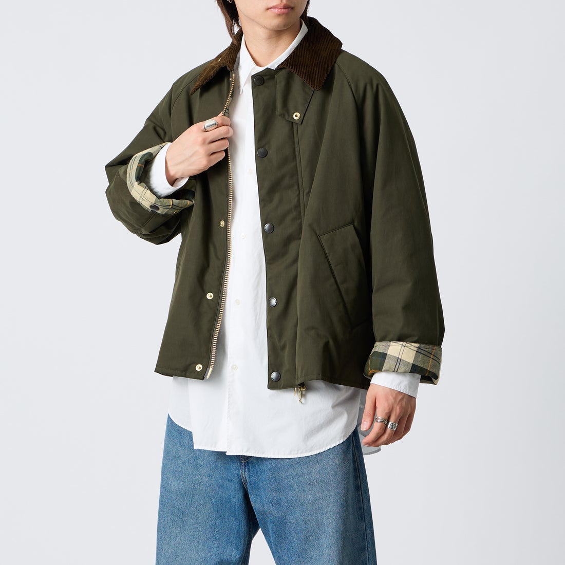 Barbour [バブアー] 別注 TRANSPORT 中綿入りトランスポートジャケット [262MCAS249-JF] SAGE &&モデル身長：177cm 着用サイズ：38&&